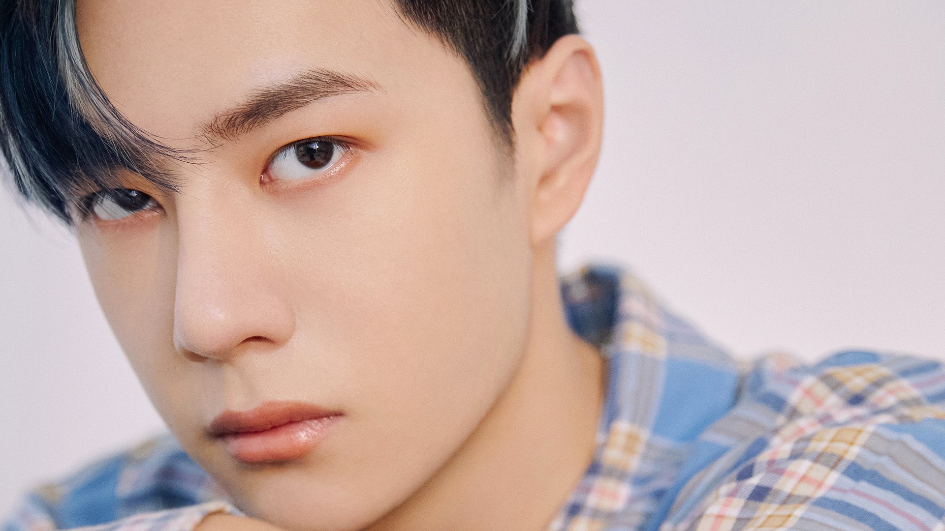 爱游戏平台-替补席成关键力量，助球队应对高强度比赛，球队替补什么心态