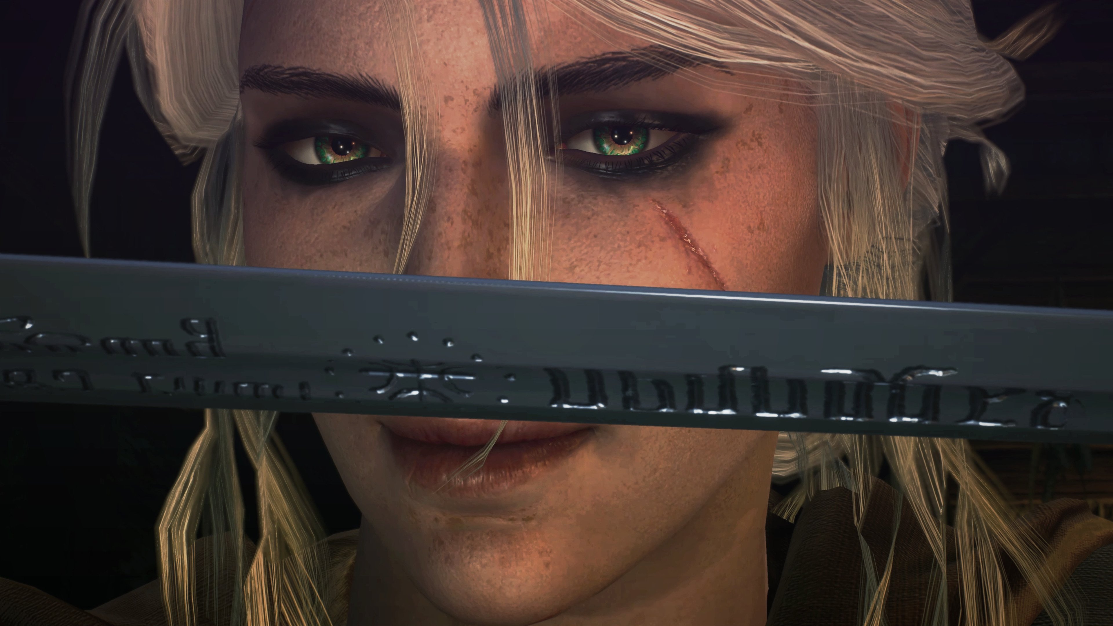 “马丁·高尔西以强大体能和智慧震撼橄榄球场”