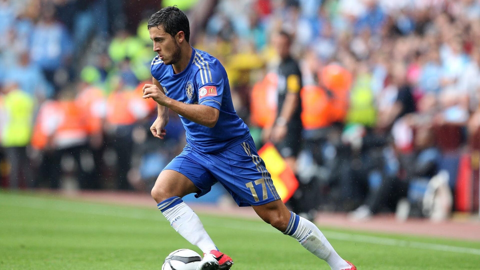 伊朗马术协会授予阿里·巴赫蒂亚里“年度最佳障碍赛骑手”称号。